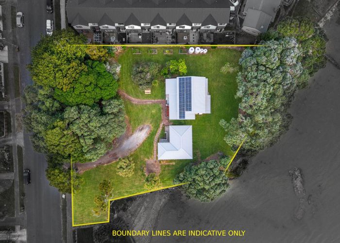  at 10 Roys Road, Weymouth, Manukau City, Auckland