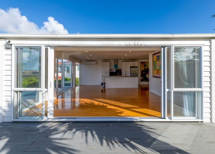  at 1A California Place, Wai o Taiki Bay, Auckland