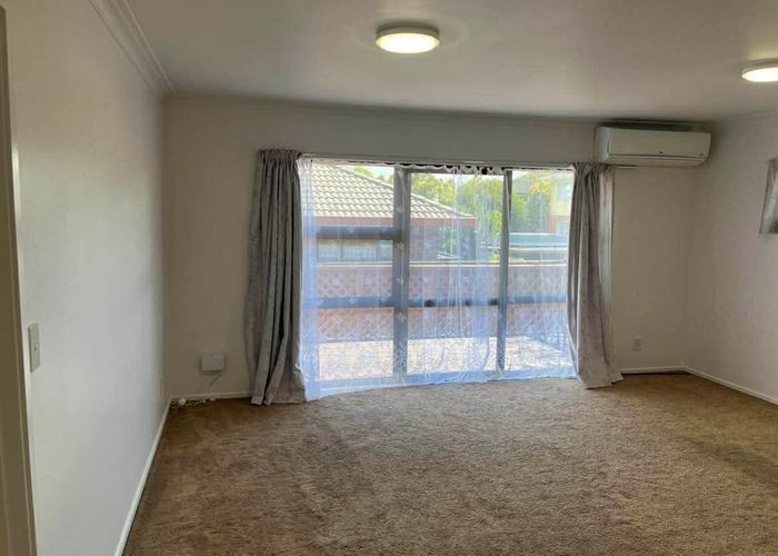 at 2/107 Moore Street, Howick, Manukau City, Auckland