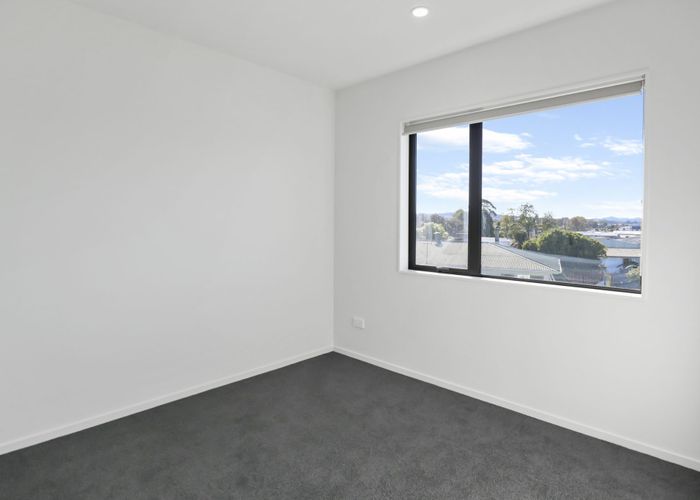  at 16a Valencia Place, Manurewa, Manukau City, Auckland