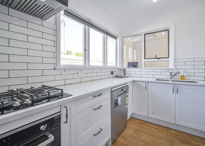  at 400 Montgomery Street, Raureka, Hastings