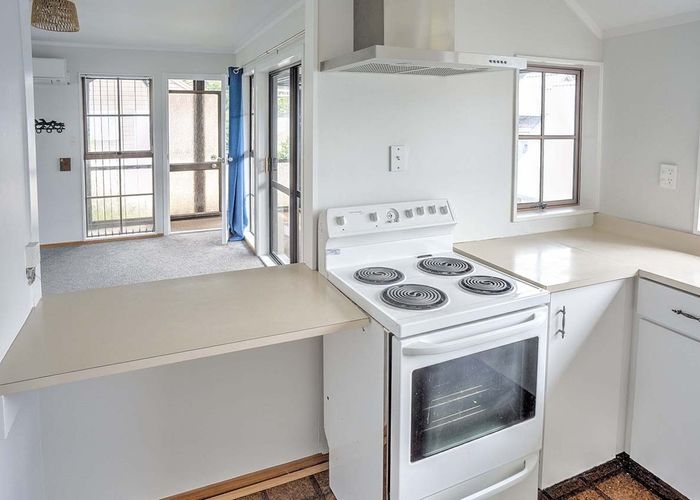  at 4f Earp Street, Johnsonville, Wellington, Wellington