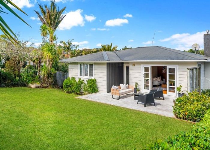  at 34 Park Road, Glenfield, Auckland