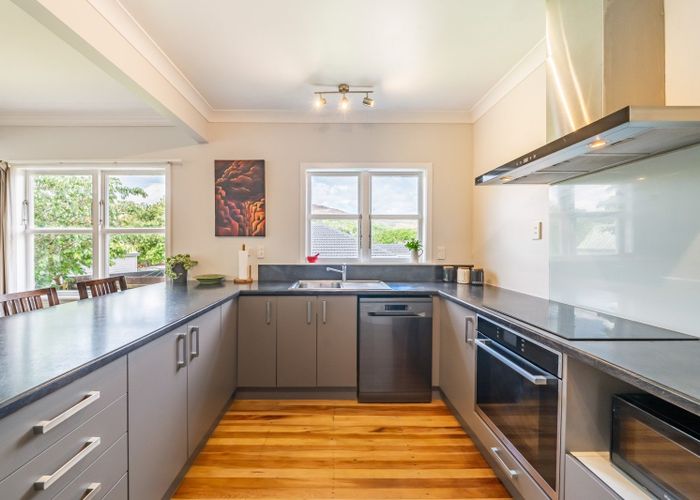  at 342 Main Road, Tawa, Wellington