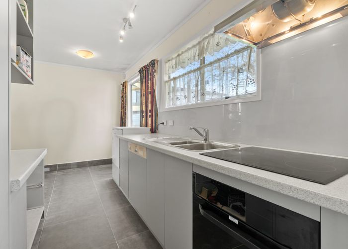  at 1/23 Frobisher Way, Clendon Park, Manukau City, Auckland