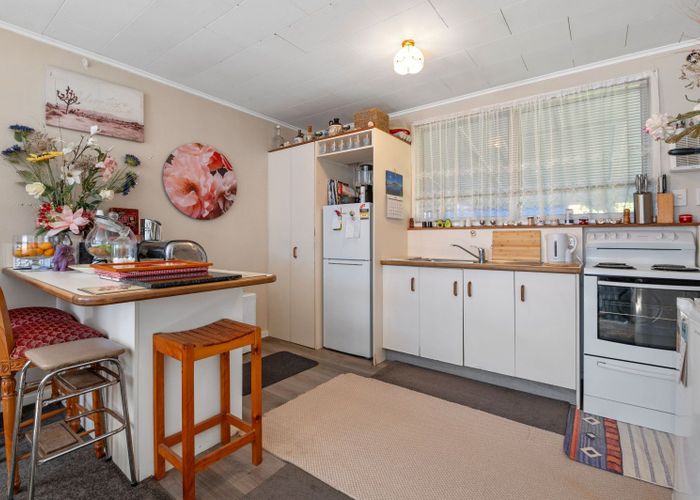  at 8 Mckee Avenue, Fenton Park, Rotorua