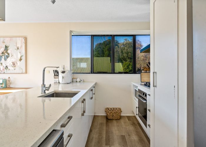  at 5 Kitewao Street, Northcote, North Shore City, Auckland