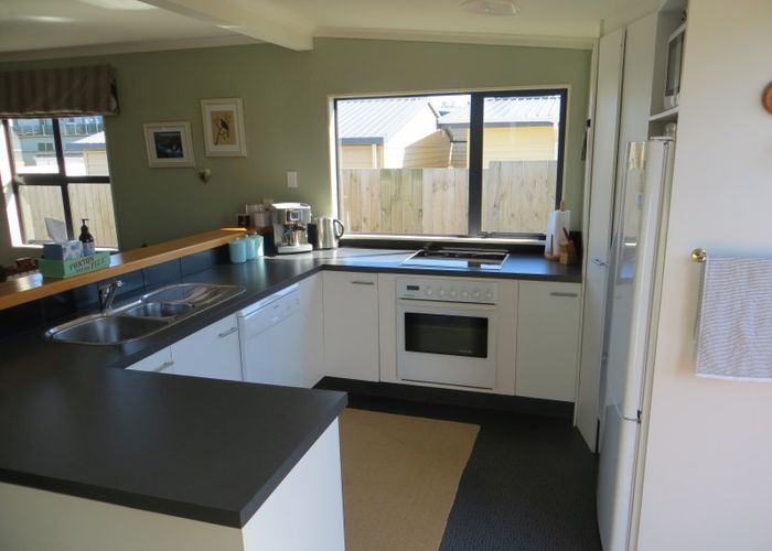  at 9 Shortt Street, Foxton Beach, Foxton