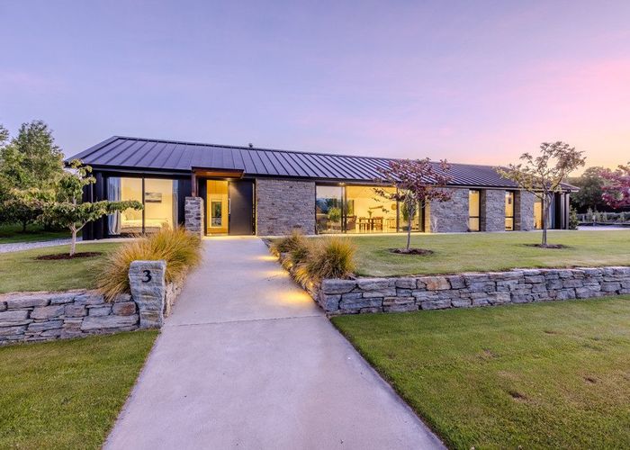 For sale 3 Hikuwai Drive, Albert Town, Wanaka, Otago homes.co.nz