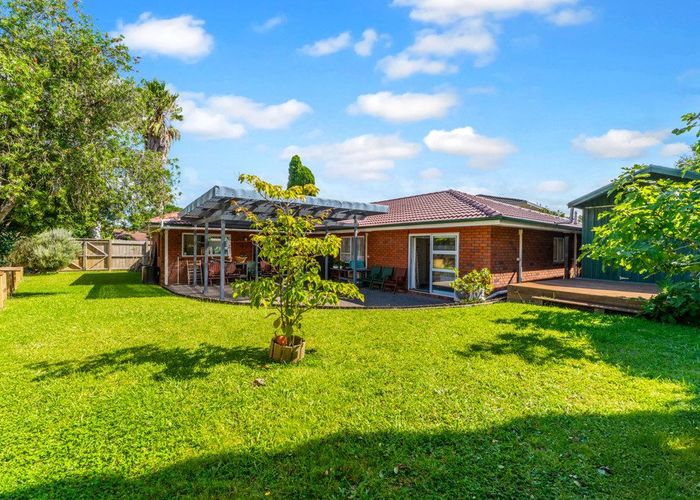  at 9 Keywella Drive, Conifer Grove, Papakura, Auckland