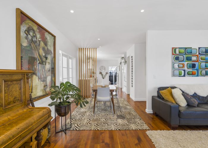  at 2/24 Francis Street, Hauraki, Auckland