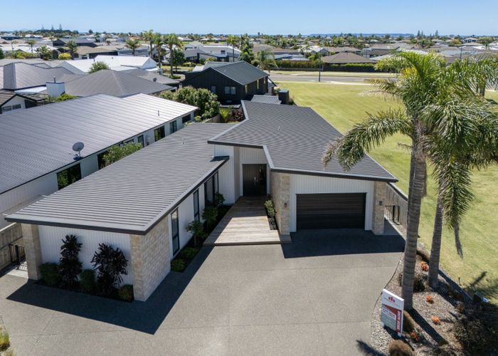  at 71 Montiicola Drive, Papamoa Beach, Tauranga, Bay Of Plenty