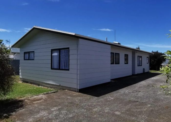  at 15 Fraser-Collin Crescent, Dannevirke