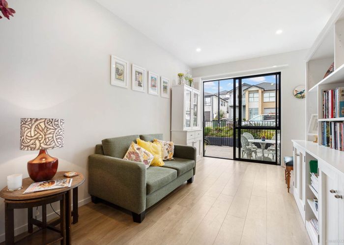  at 11 Black Shed Road, Flat Bush, Manukau City, Auckland