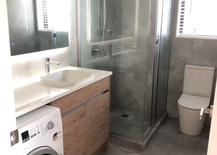  at 16 Hapukupuku Avenue, Beachlands, Manukau City, Auckland