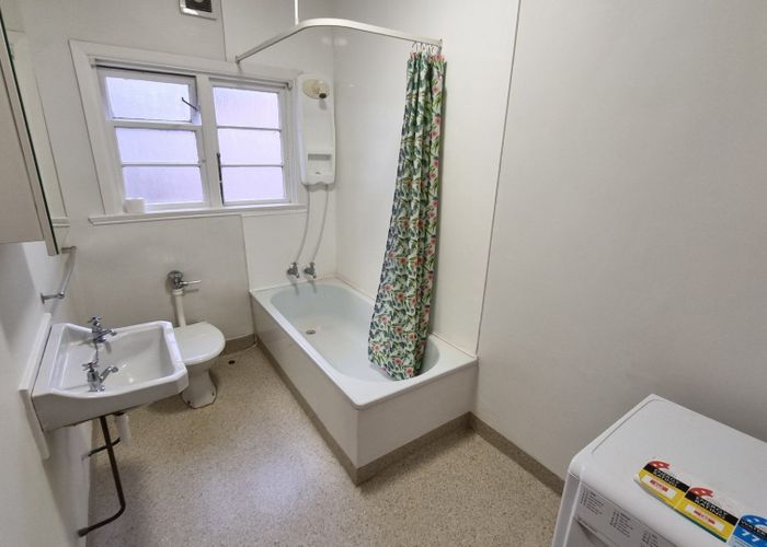  at 4/121 Hill Street, Thorndon, Wellington, Wellington