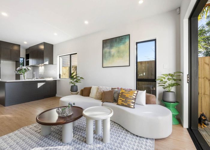  at 1/163 Lake Road, Belmont, North Shore City, Auckland