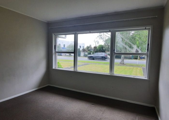  at 1/468 Swanson Road, Ranui, Auckland