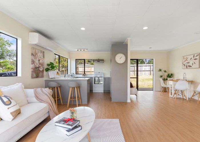  at 213 Glengarry Road, Glen Eden, Waitakere City, Auckland