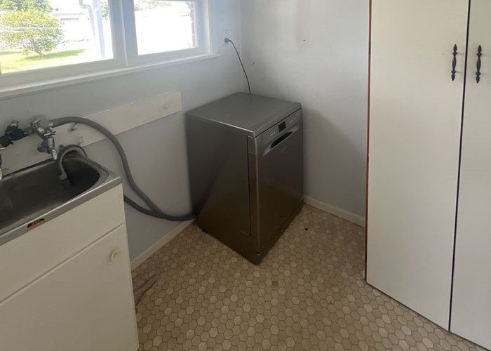  at 28 Lewis Street, Glenview, Hamilton, Waikato