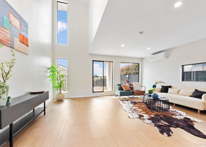  at 10B White Heron Drive, Massey, Waitakere City, Auckland