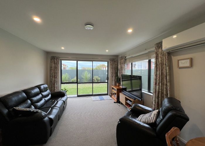  at 2/141 Cuthberts Road, Aranui, Christchurch City, Canterbury