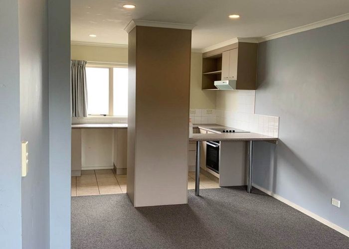  at 9/4 Keeling Road, Henderson, Waitakere City, Auckland