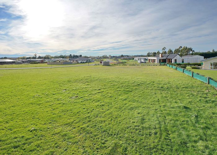  at 25 Northside Drive, Waikuku, Rangiora