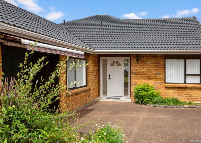  at 54 Edgeworth Road, Glenfield, Auckland
