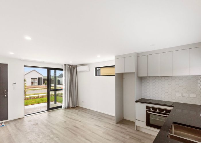  at 27b Ferndale Road, Kawakawa Bay, Manukau City, Auckland