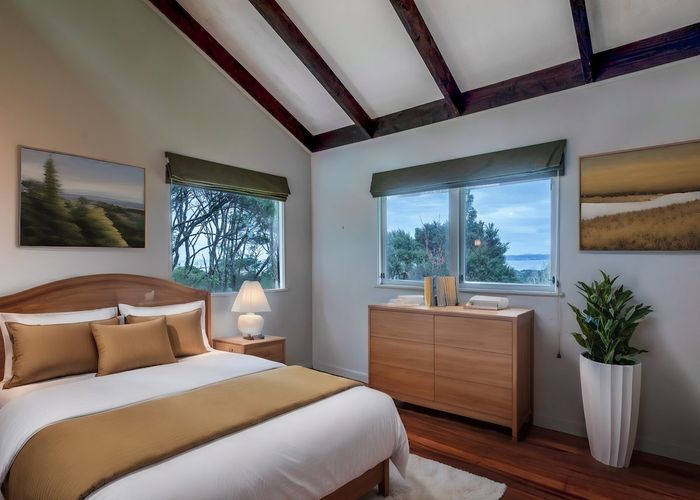  at 10 Rangiwai Road, Titirangi, Auckland