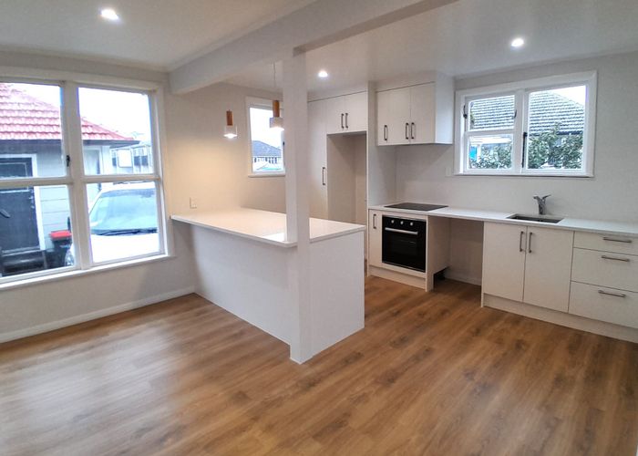  at 72b Swaffield Rd, Papatoetoe, Manukau City, Auckland