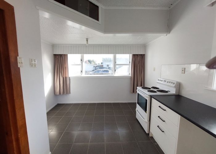  at 5 Moore Street, West End, Palmerston North, Manawatu / Whanganui