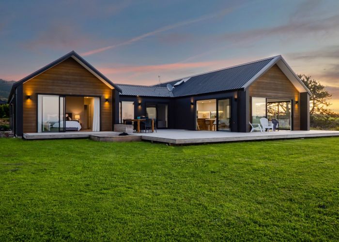 at 1356C South Road, Oakura, New Plymouth