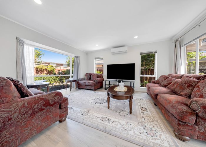  at 2/47 Orangewood Drive, Northpark, Manukau City, Auckland