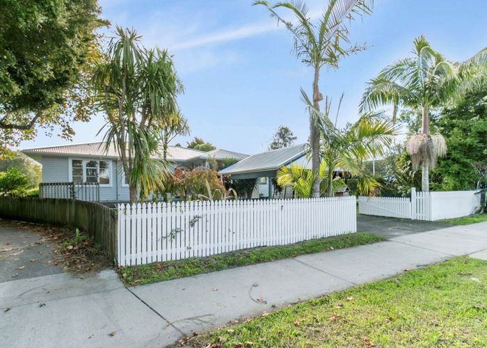  at 65 Matipo Road, Te Atatu Peninsula, Waitakere City, Auckland