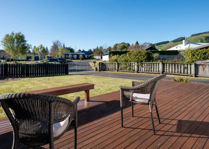  at 4 Antonia Place, Kinloch