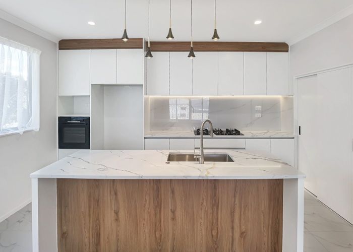  at 12 Wylie Avenue, Sunnynook, Auckland