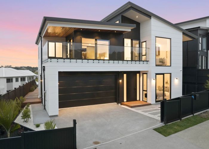  at 154 Te Oneroa Way, Long Bay, North Shore City, Auckland