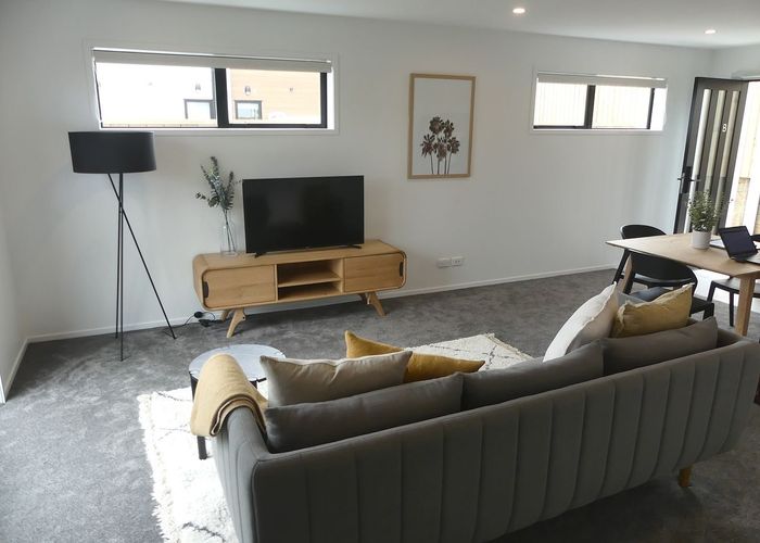  at 1/80 Awaroa Road, Sunnyvale, Auckland