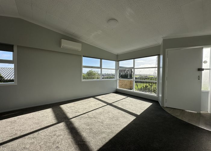  at 3/84a Royal View Road, Te Atatu South, Waitakere City, Auckland