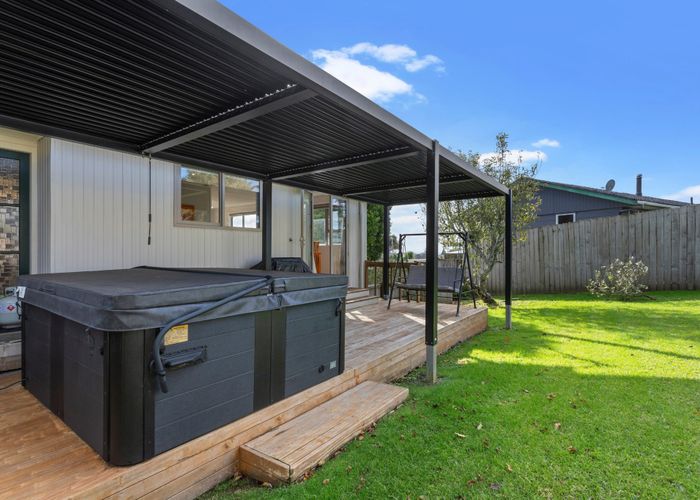  at 117 Wirihana Road, Titirangi, Auckland