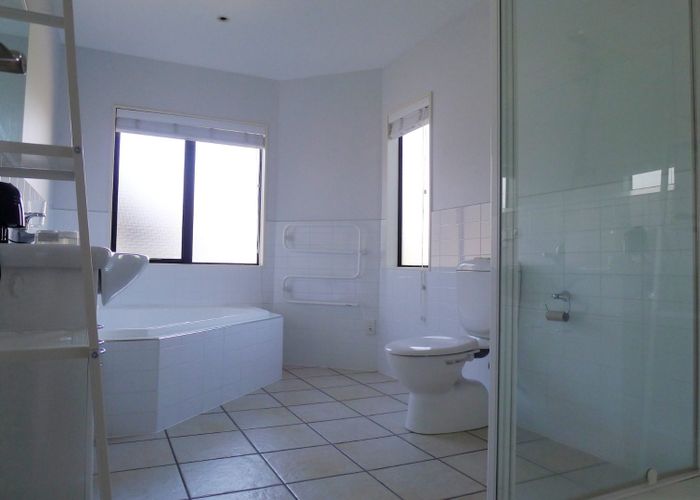  at 2B Observatory Close, Whitby, Porirua, Wellington