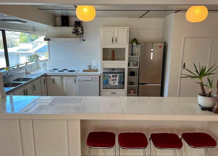  at 20 Croydon Road, New Lynn, Auckland
