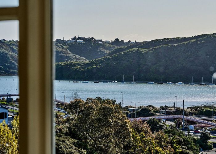  at 20 Kiriwai Road, Paremata, Porirua