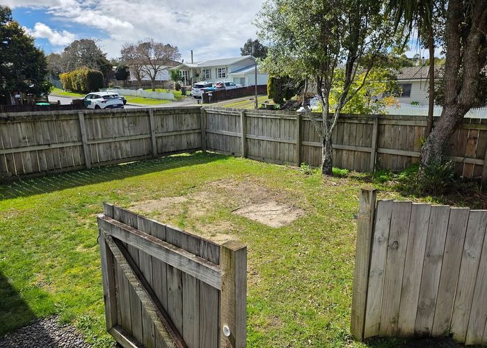  at 17 Vina Place, Massey, Waitakere City, Auckland