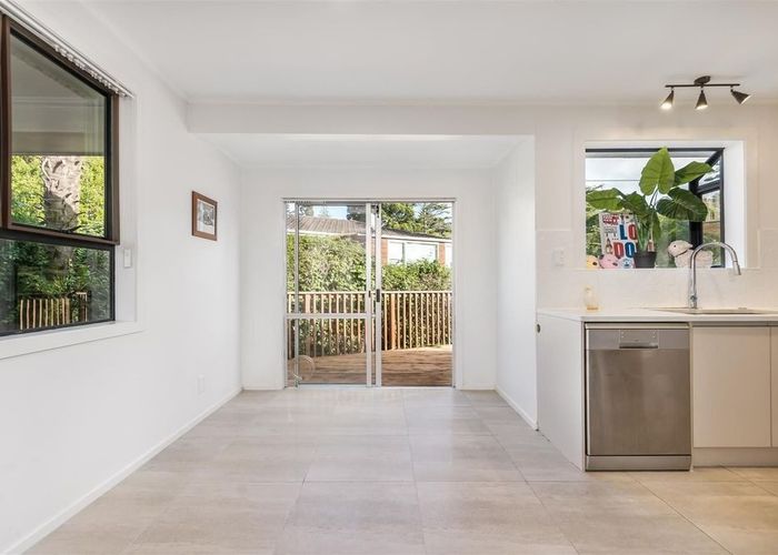  at 40 Acacia Road, Torbay, Auckland