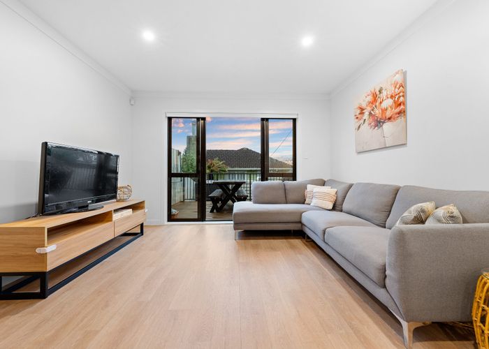 at 7/2 Brandon Road, Glen Eden, Auckland
