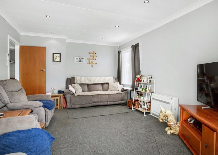  at 11 Frederick Street, Wainuiomata, Lower Hutt, Wellington