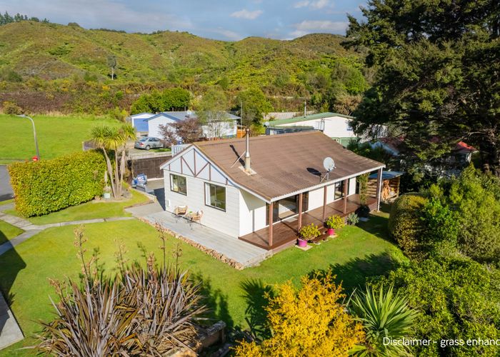  at 20 Oaklands Grove, Clouston Park, Upper Hutt